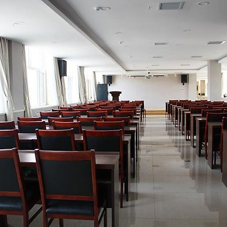 Thank Inn Plus Hotel Hebei Zhangjiakou Huailaishacheng Gujiayao Экстерьер фото
